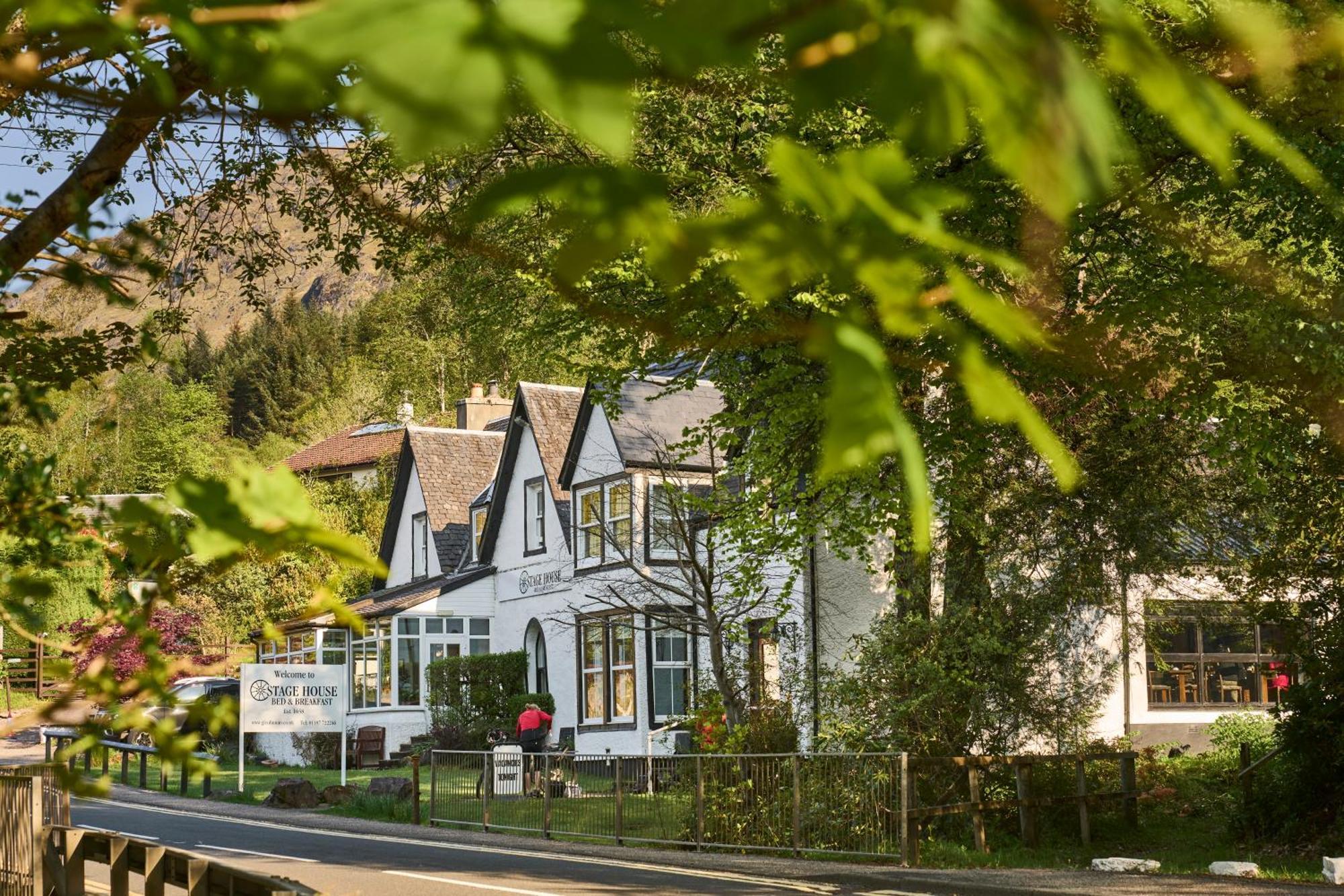 Stage House Bed & Breakfast Glenfinnan Exterior photo