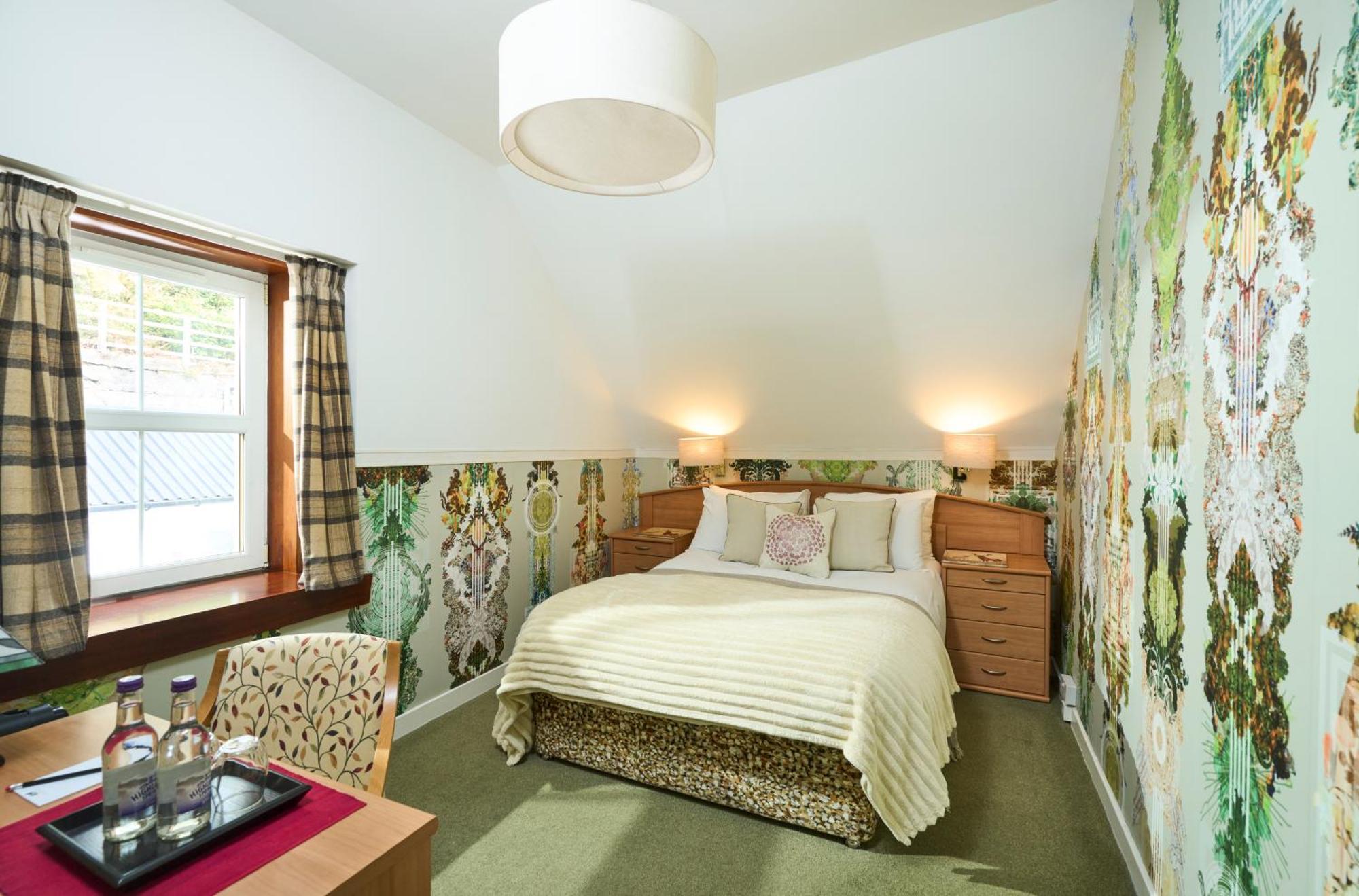 Stage House Bed & Breakfast Glenfinnan Exterior photo