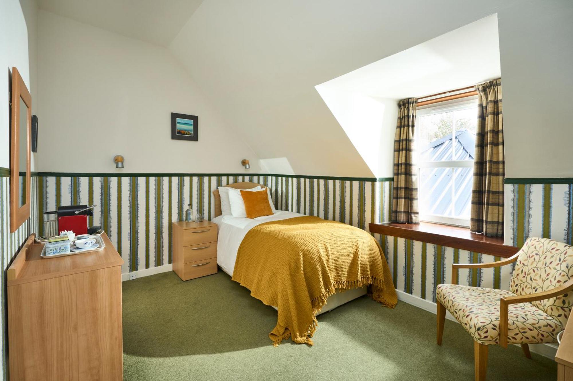 Stage House Bed & Breakfast Glenfinnan Exterior photo