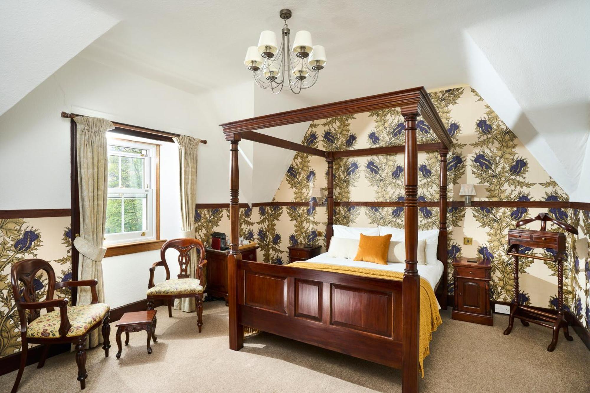 Stage House Bed & Breakfast Glenfinnan Exterior photo