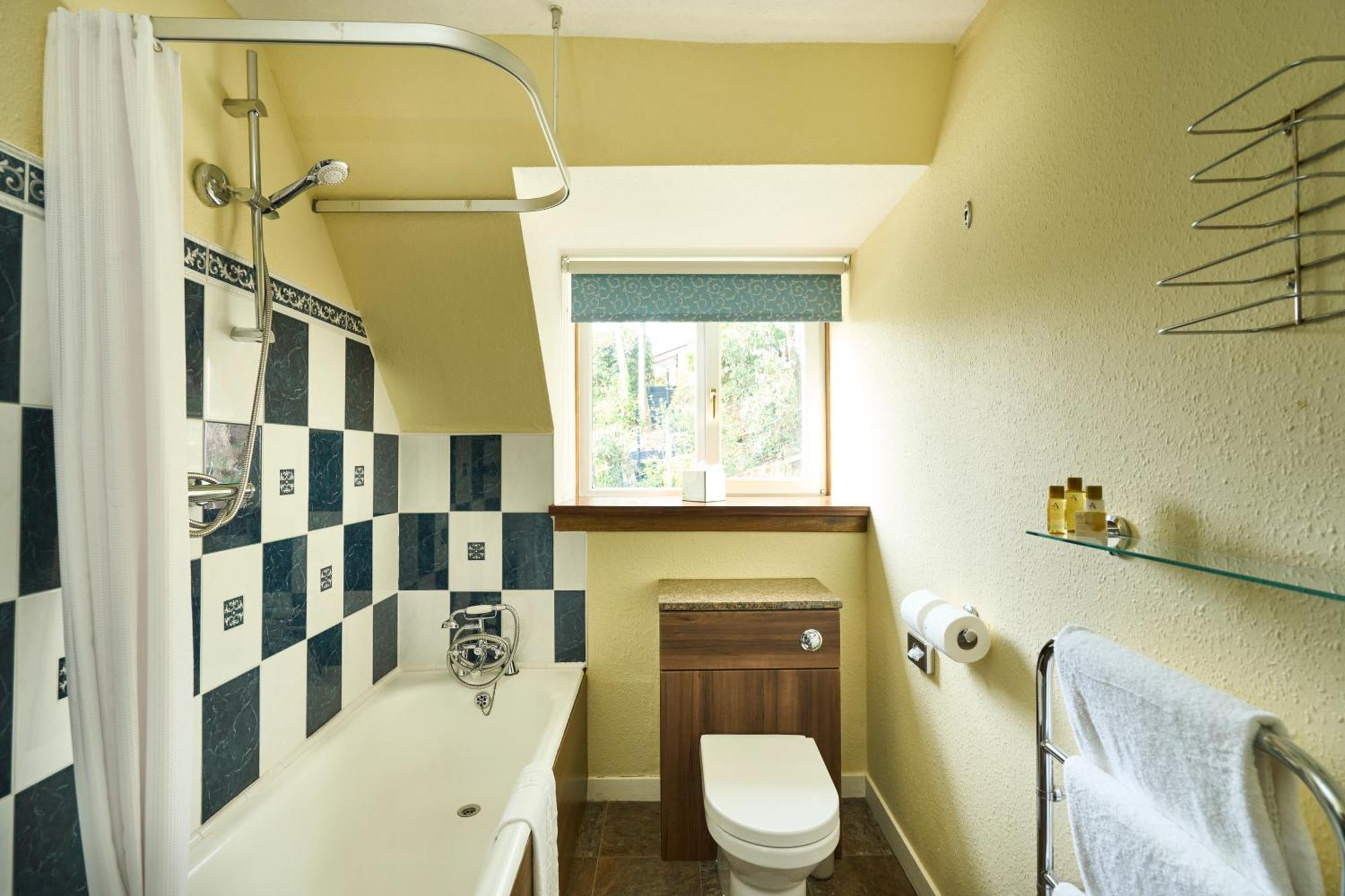 Stage House Bed & Breakfast Glenfinnan Exterior photo