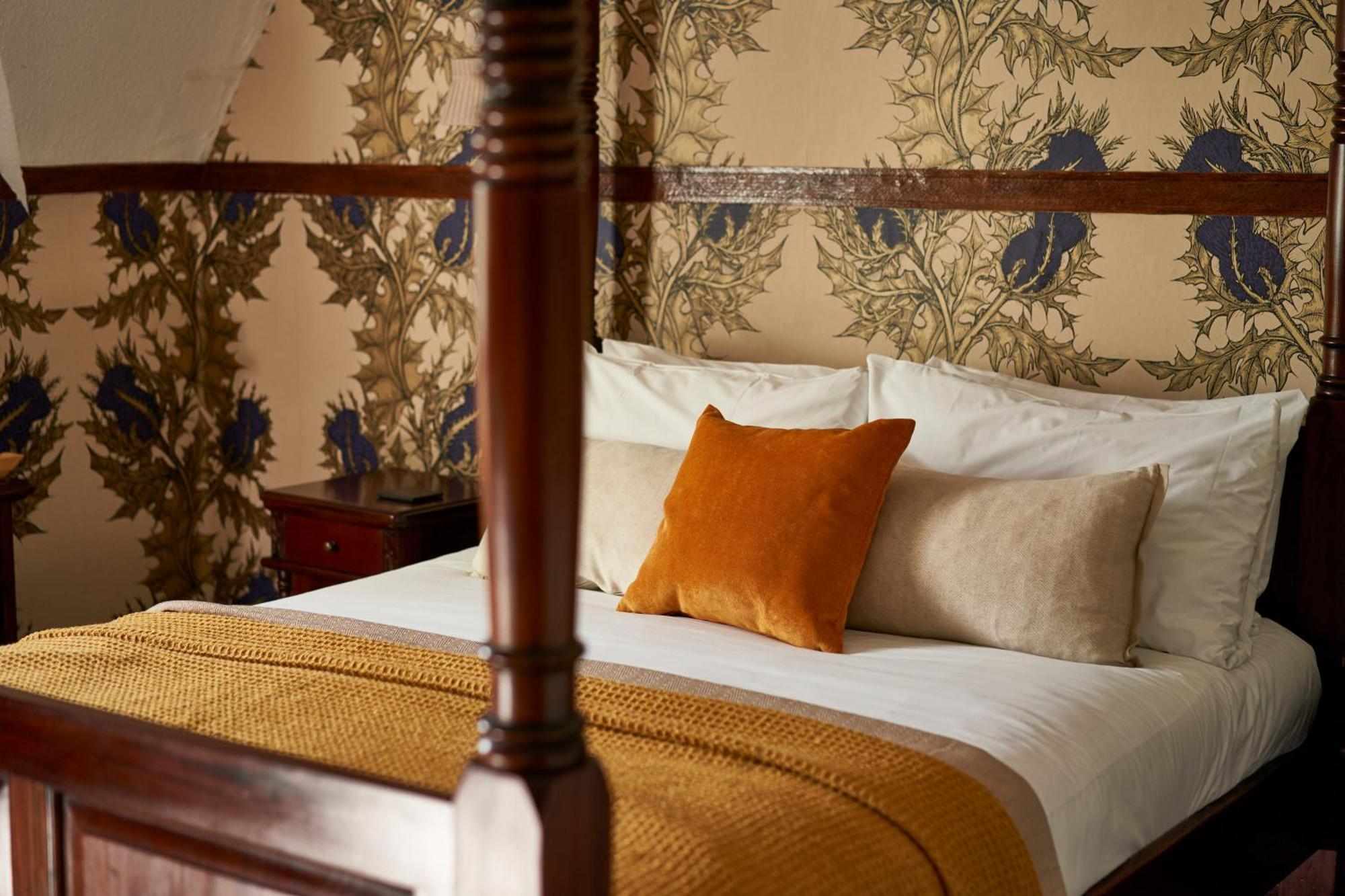 Stage House Bed & Breakfast Glenfinnan Exterior photo