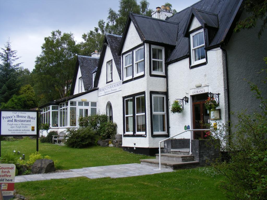 Stage House Bed & Breakfast Glenfinnan Exterior photo